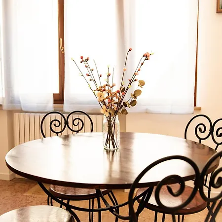 All'ombra Del Duomo 公寓